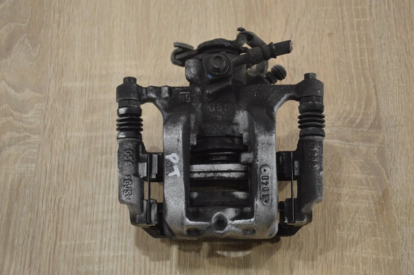 Задний суппорт Шевроле Круз 1.6 109