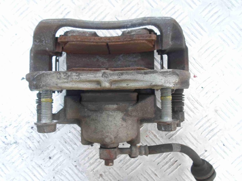 Передний суппорт Шевроле Круз