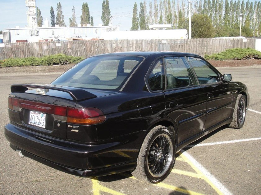 Subaru legacy 1995 седан