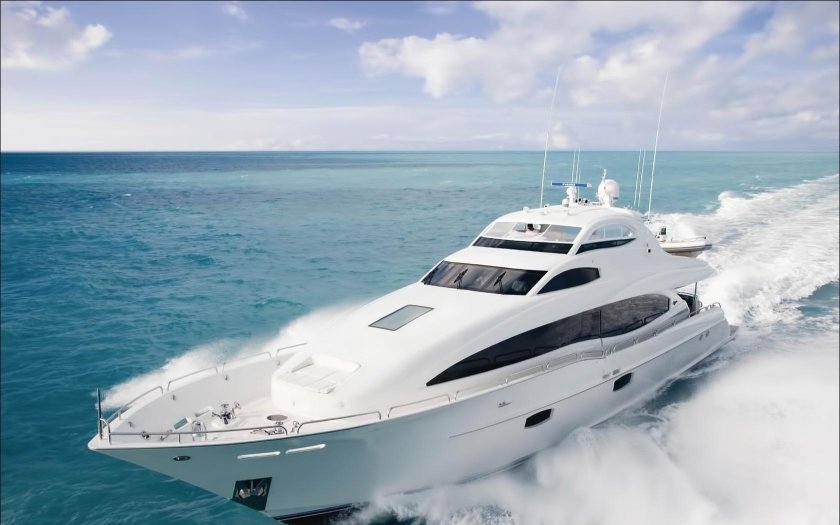 Моторная яхта Sealine s38