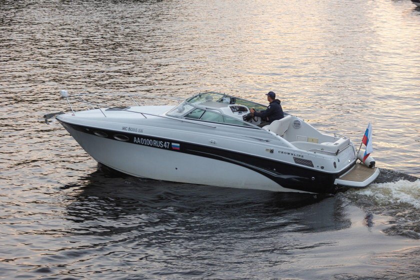 Катер лодка