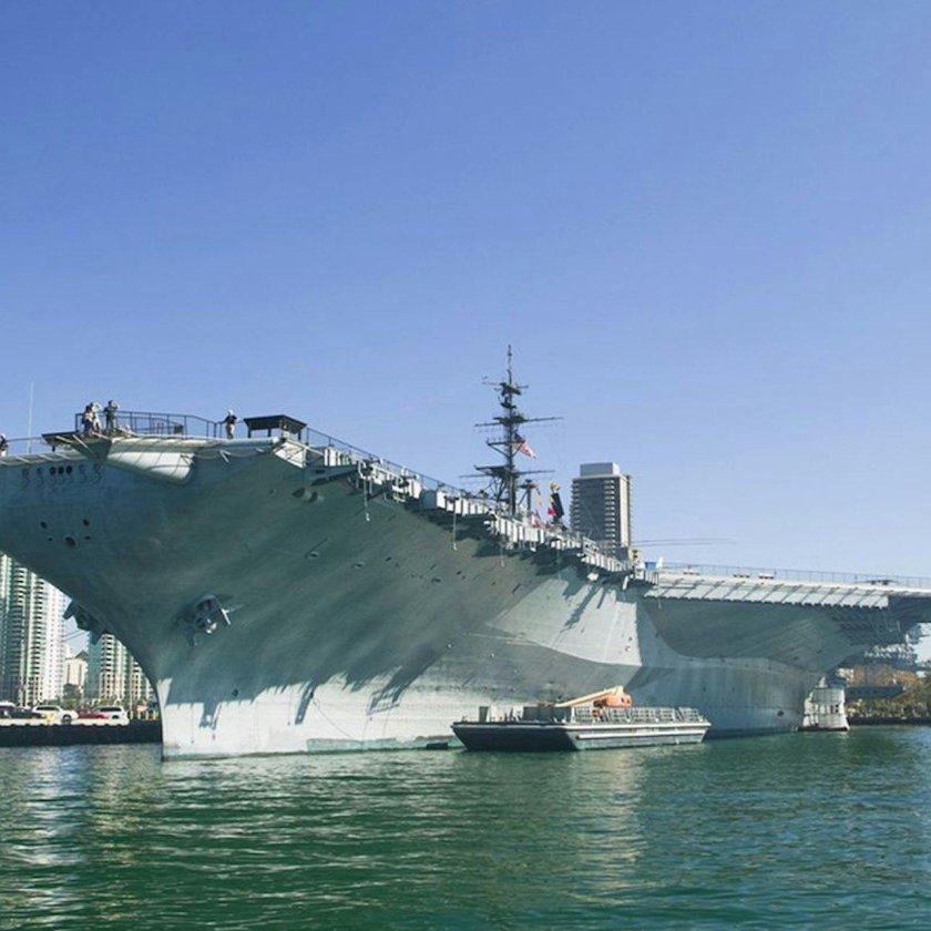 Сан Диего авианосец