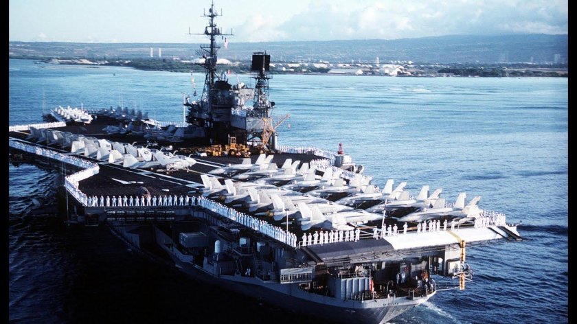 Авианосец USS Midway