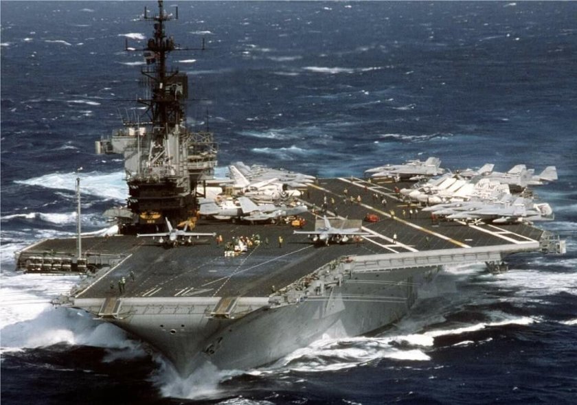 Авианосец Мидуэй CV-41