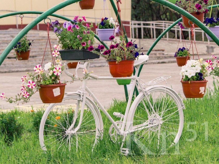 Велосипед цветник