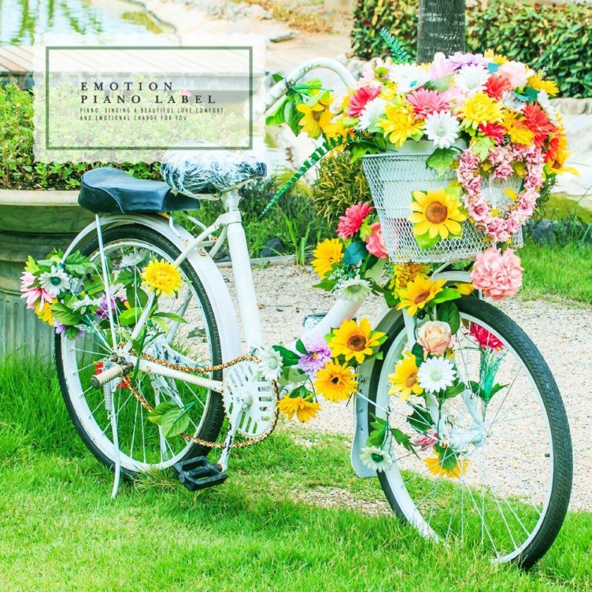 Велосипед в саду декор для сада