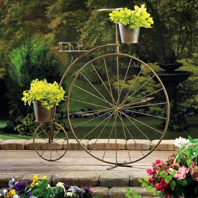 Садовый декор велосипед