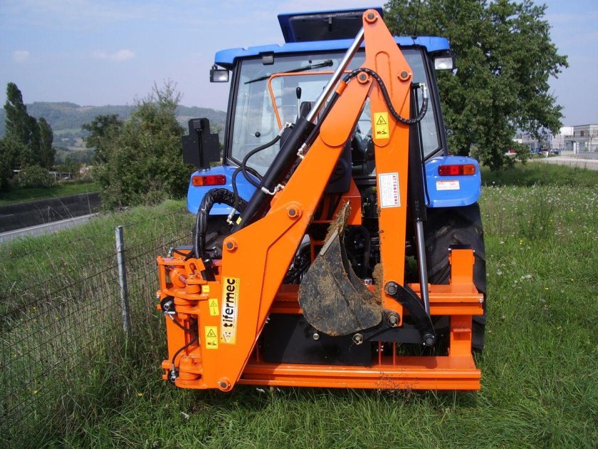 Экскаваторное оборудование для МТЗ-82.1 навесное быстросъемное