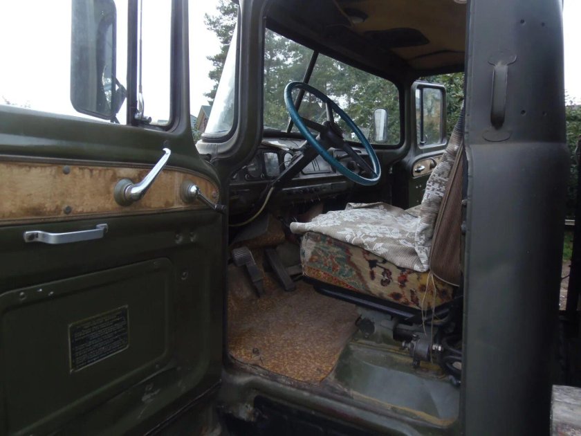 ЗИЛ 131 салон