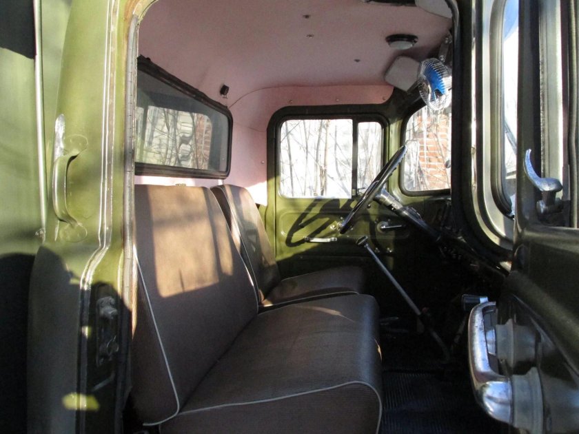 ЗИЛ 131 салон