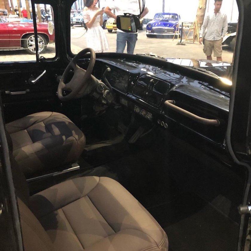 ЗИЛ 130 салон кабина