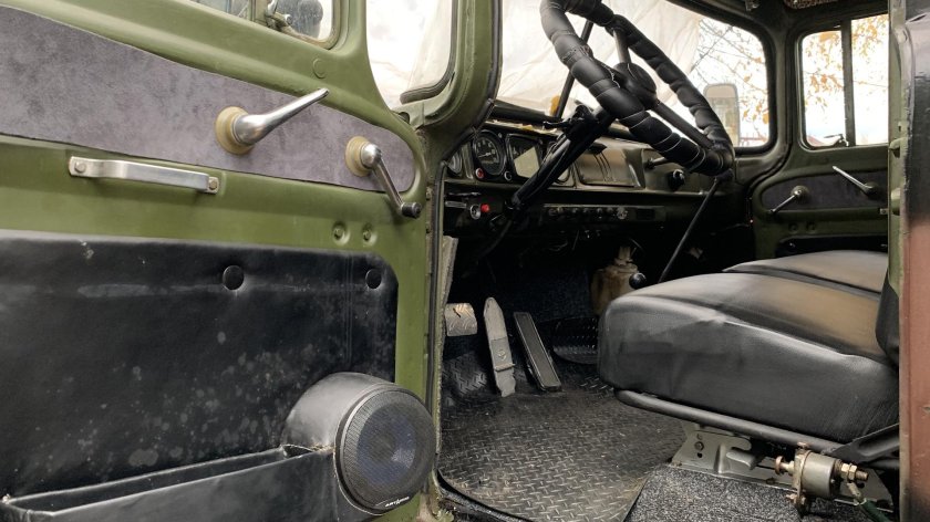 ЗИЛ 131 салон