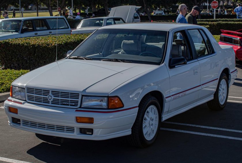 Додж спирит 1991