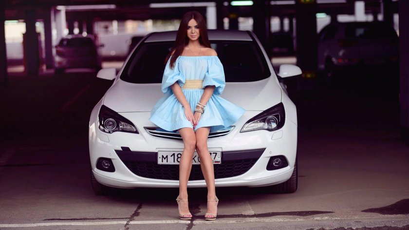 Opel Astra j девушка