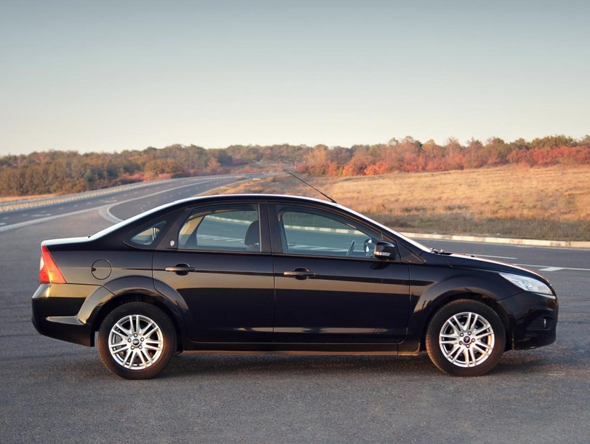 Ford Focus 2 седан