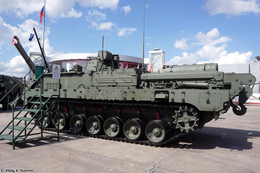 Универсальная гусеничная платформа Армата