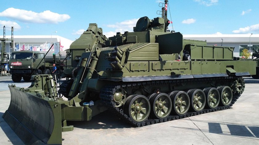 УБИМ универсальная бронированная Инженерная машина