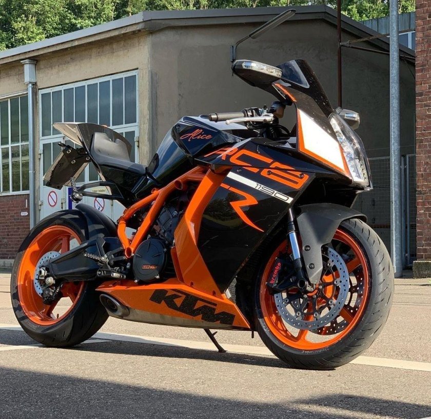 KTM rc8