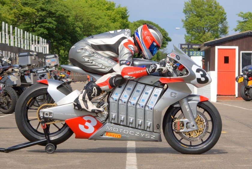 Мощный мотоцикл