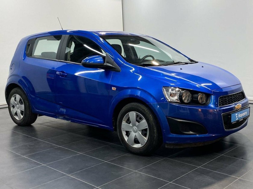 Chevrolet aveo 2014 хэтчбек