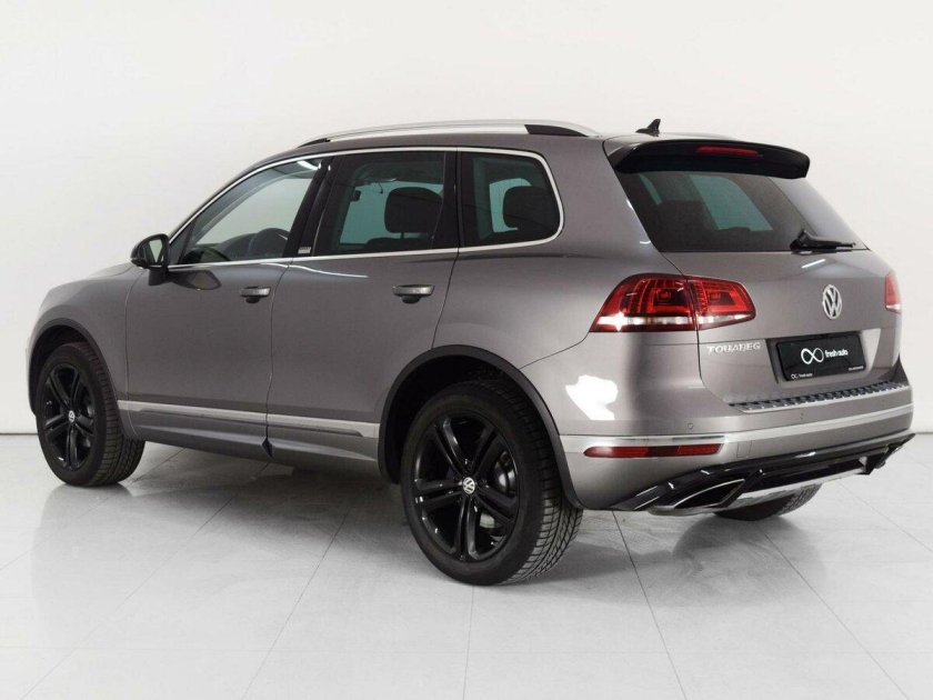 Volkswagen Touareg 2 поколение