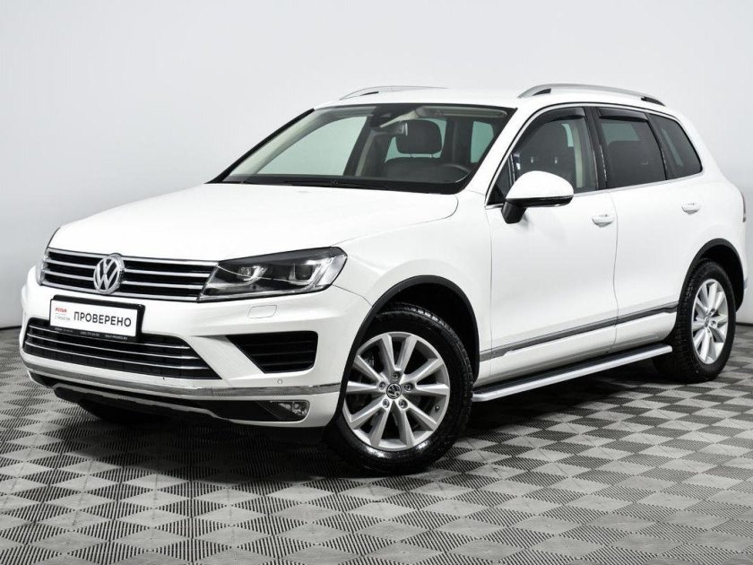 Фольксваген Туарег 2015 белый