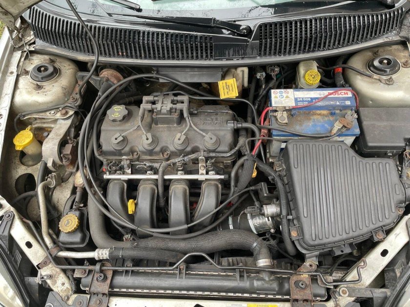 Додж неон 2003