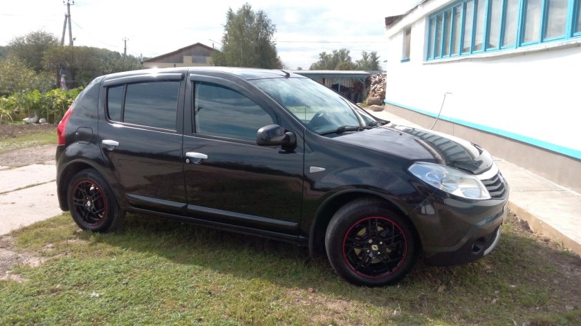 Литые диски на Рено Сандеро 1