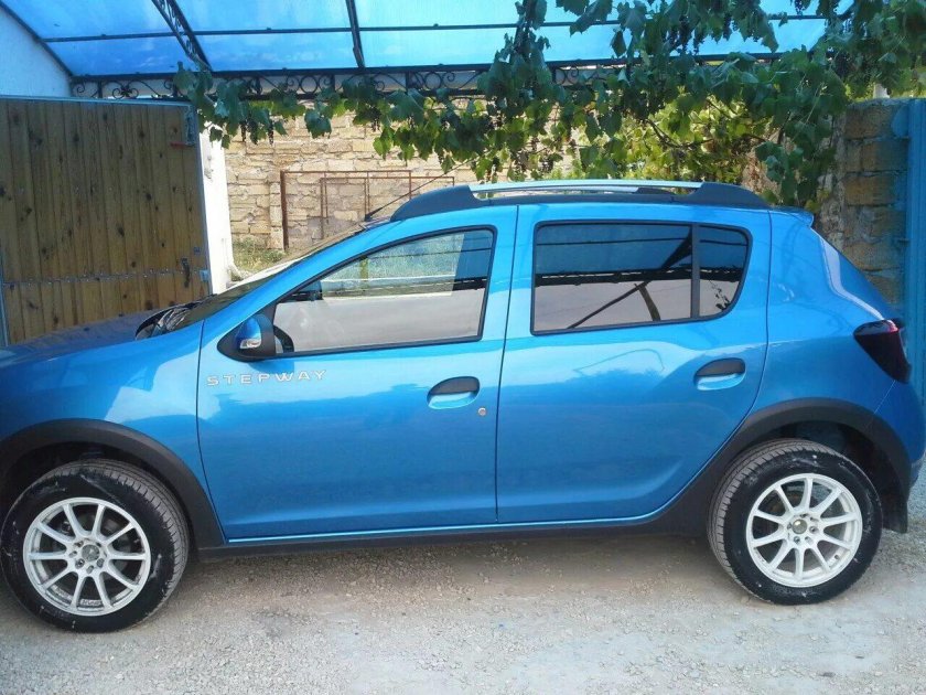 Renault Sandero Stepway диски 16