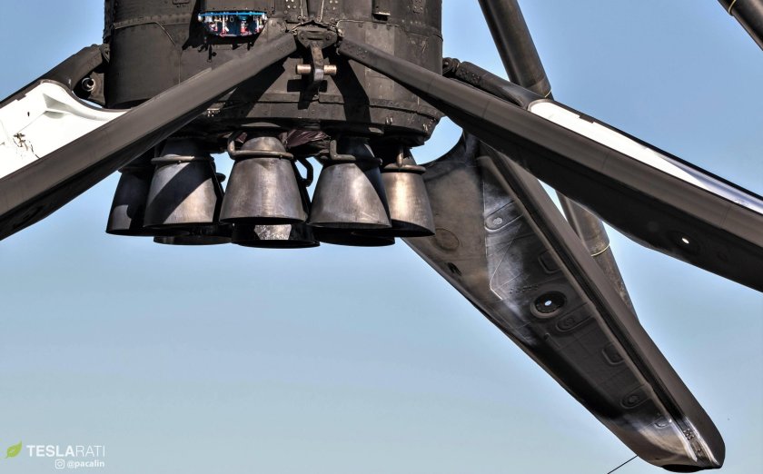 Посадочные опоры Falcon 9