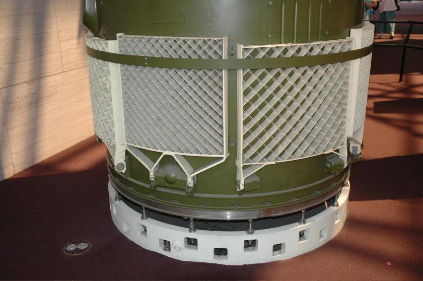 Решетчатый стабилизатор Фалькон