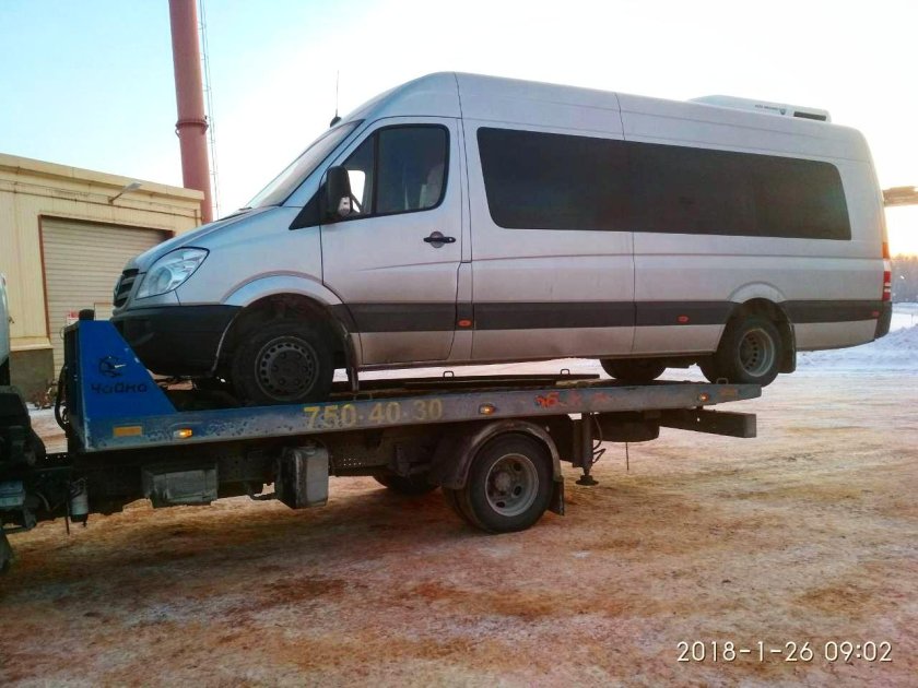 Эвакуатор Mercedes Sprinter