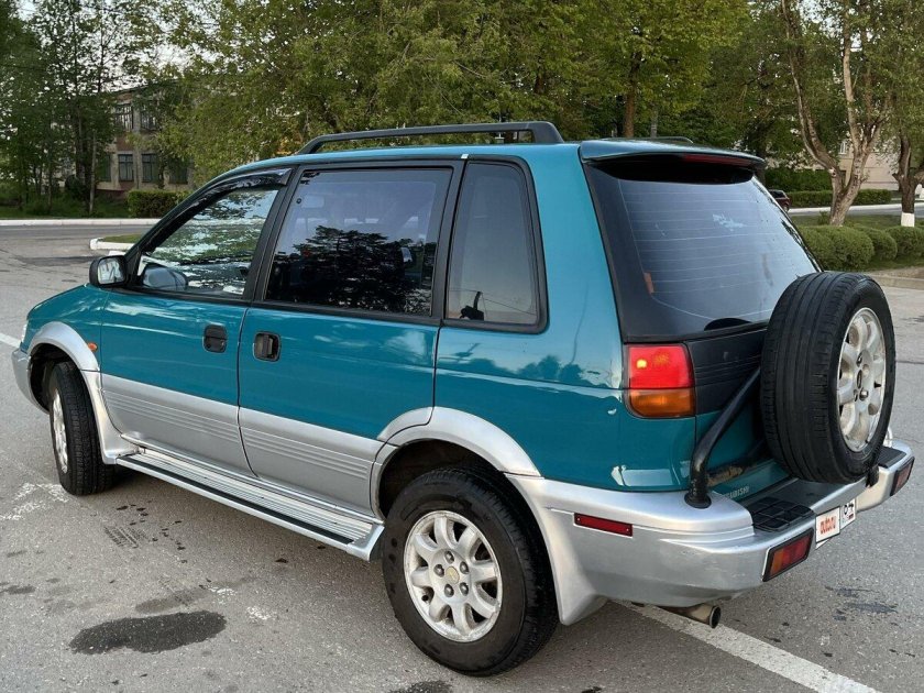 Mitsubishi space runner 1991 1999