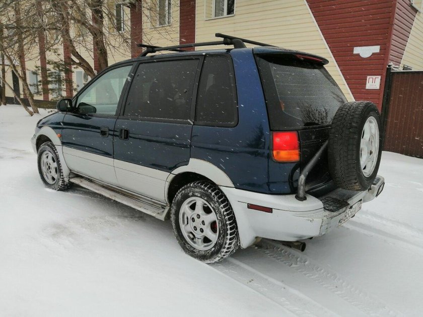 Mitsubishi space runner 1991 1999