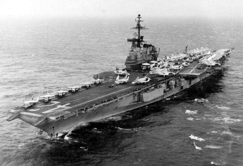 Авианосец Франклин Рузвельт