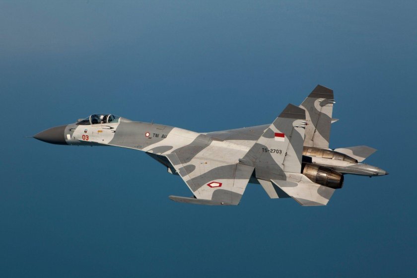 Истребитель су 30