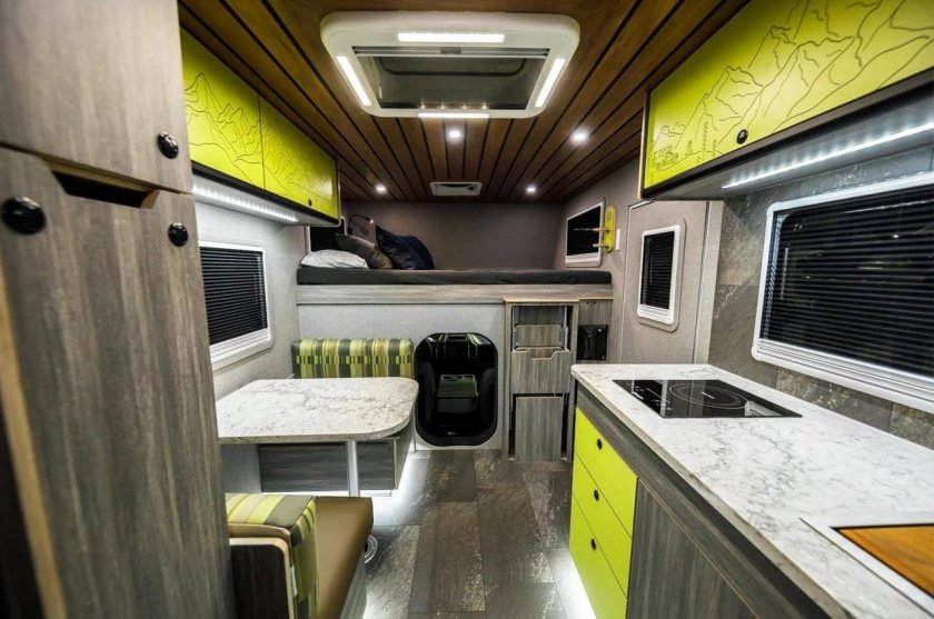 Седельный тягач автодом