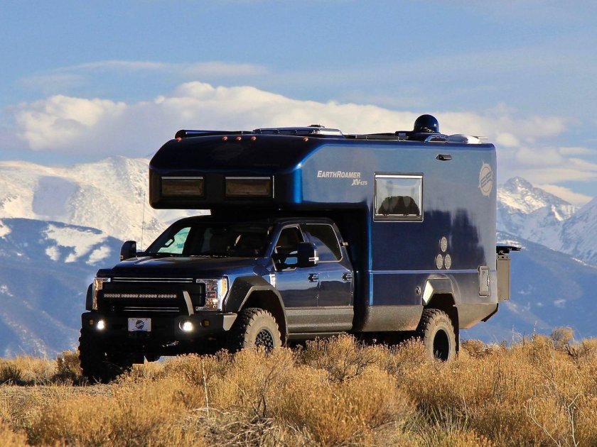 Ford f750 EARTHROAMER