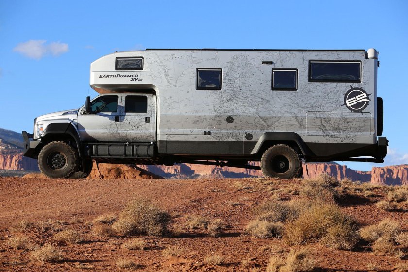 Ford f750 EARTHROAMER