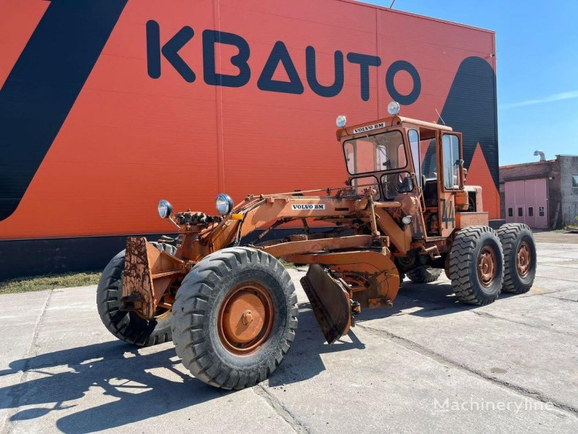Грейдер Вольво