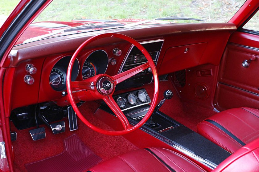 Chevrolet Camaro 1967 салон