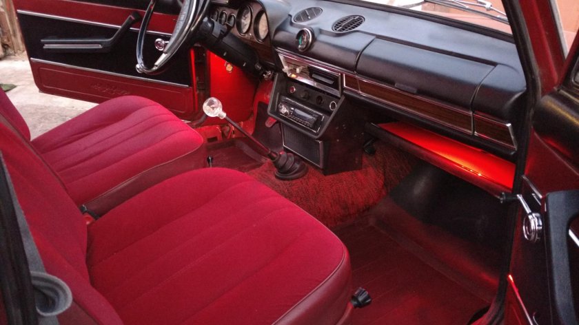 Красный салон ВАЗ 2106