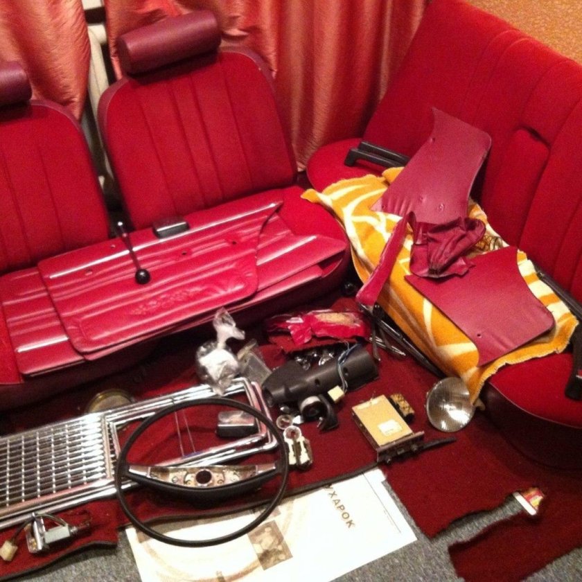 Красный салон ВАЗ 2106