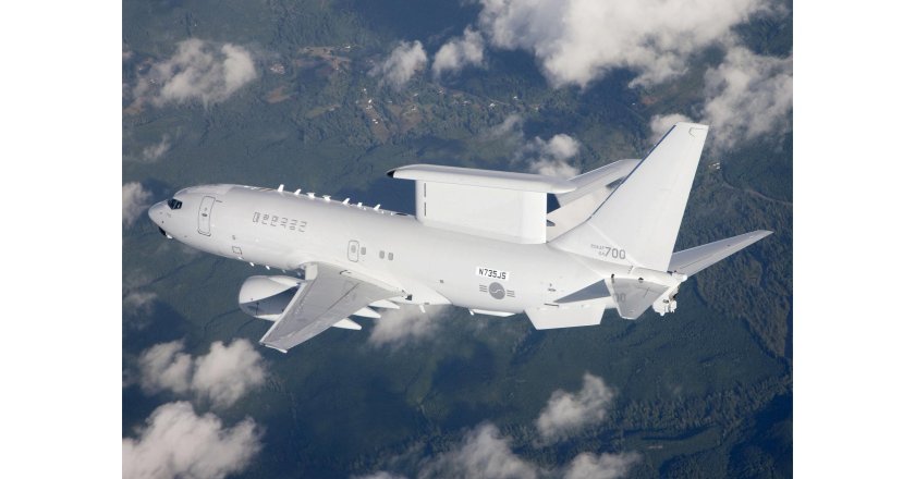 Boeing 737 aew c