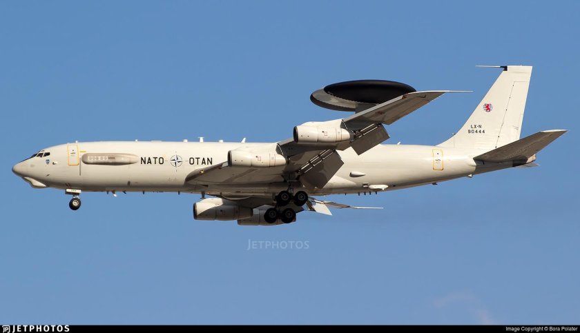 Боинг e 3a Sentry