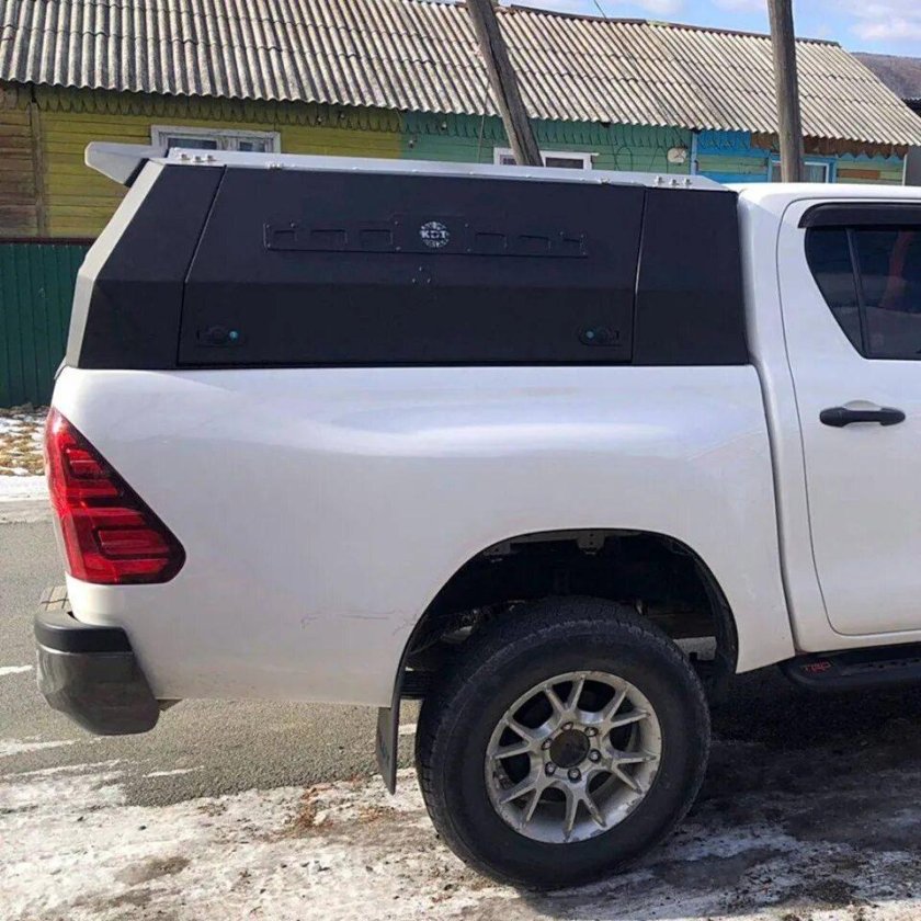 Toyota Hilux кунг