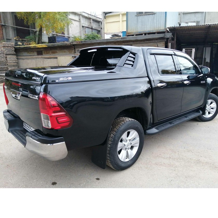 Тойота Hilux 2015 с кунгом