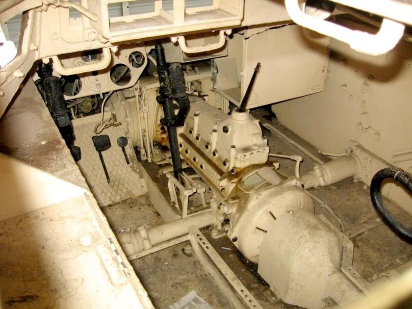 Моторный отсек танка тигр