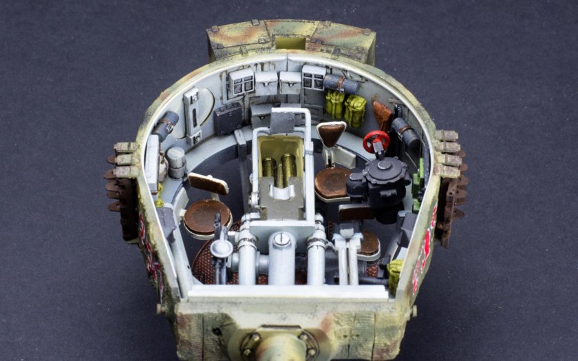 Tiger 1/35 RFM интерьер