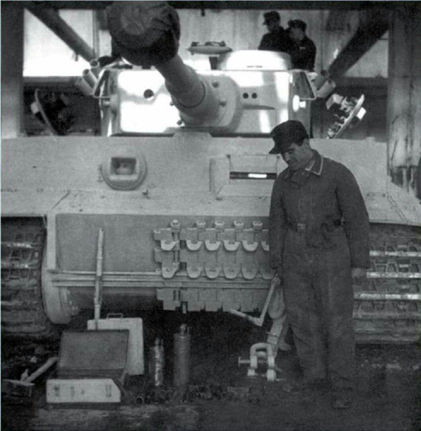 Внутри танка тигр 1